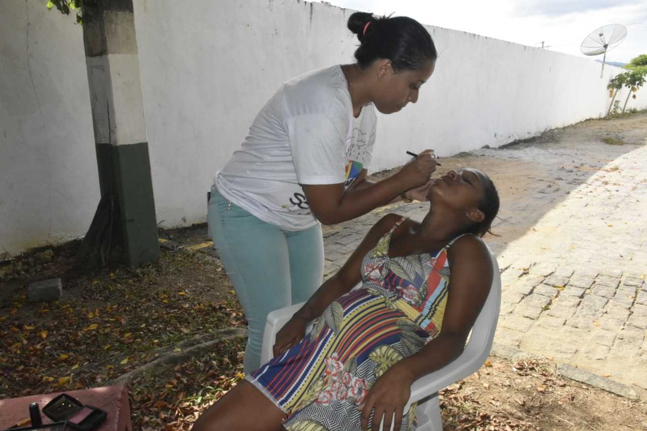 Camacã: Grupo CRAS Gestante realiza confraternização e sessão de fotos com beneficiárias